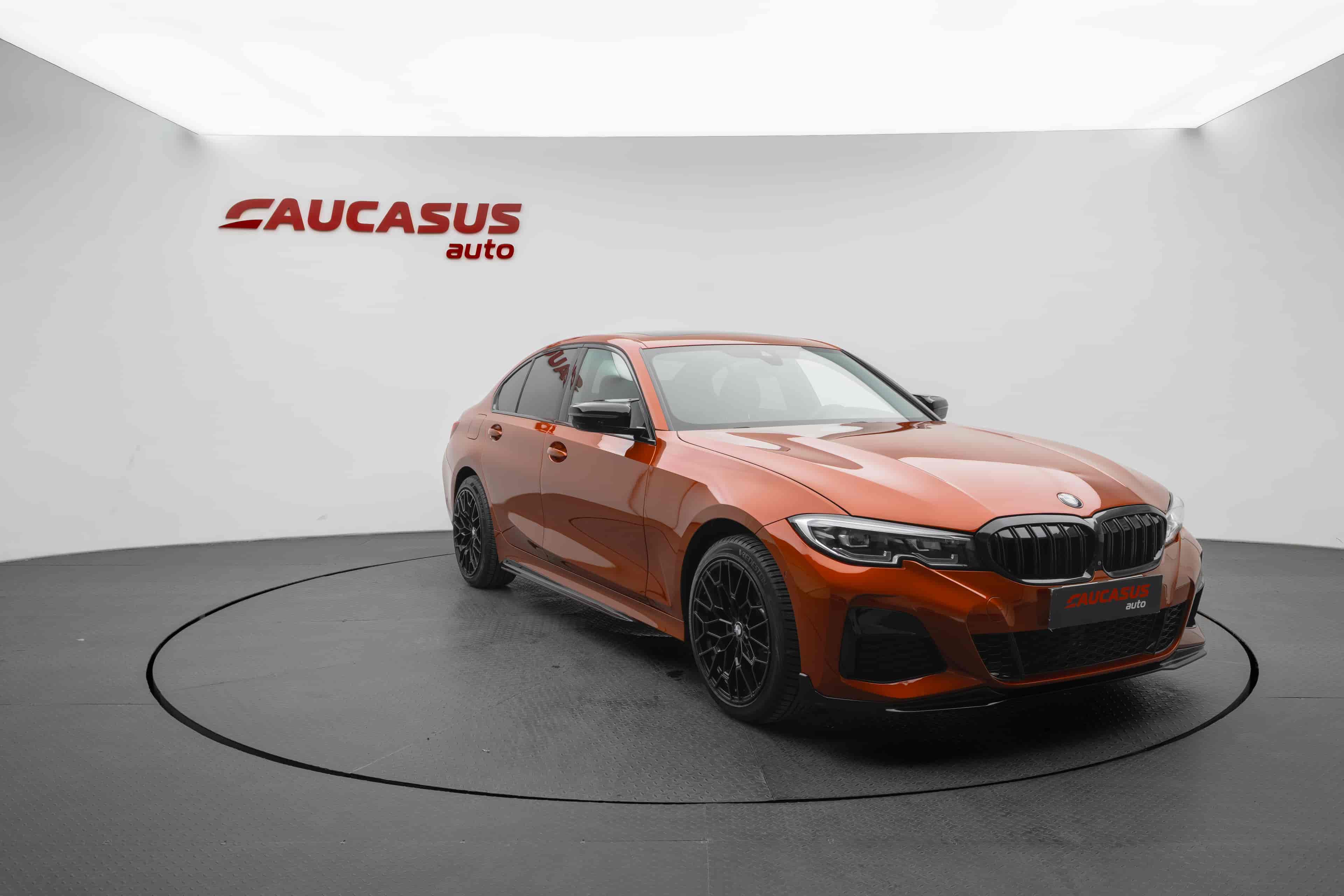 BMW 330i - 3
