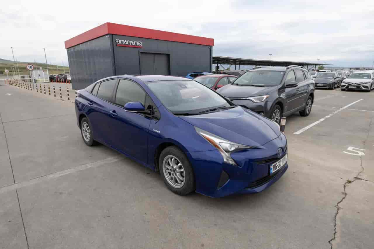 TOYOTA Prius - 3