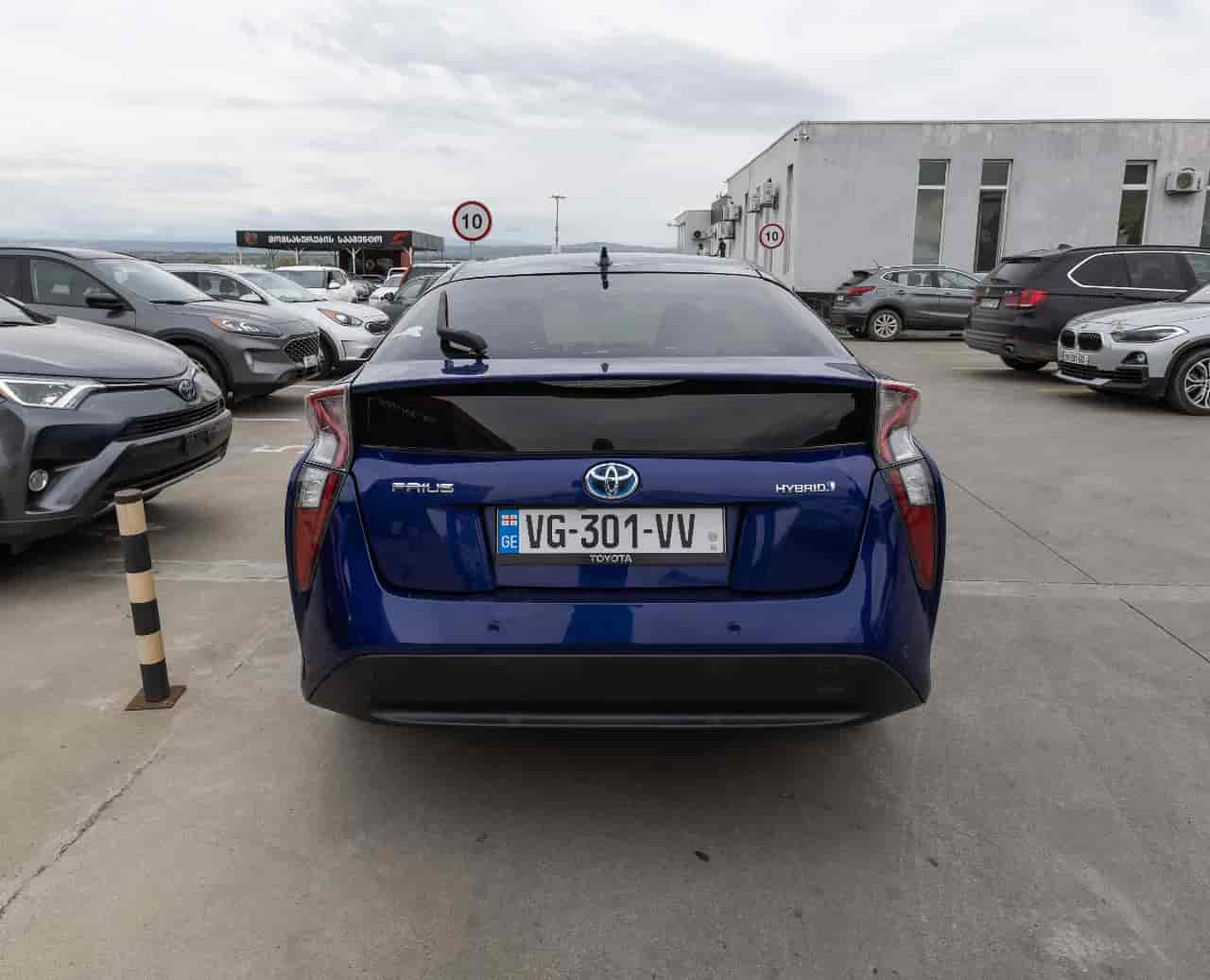 TOYOTA Prius - 5