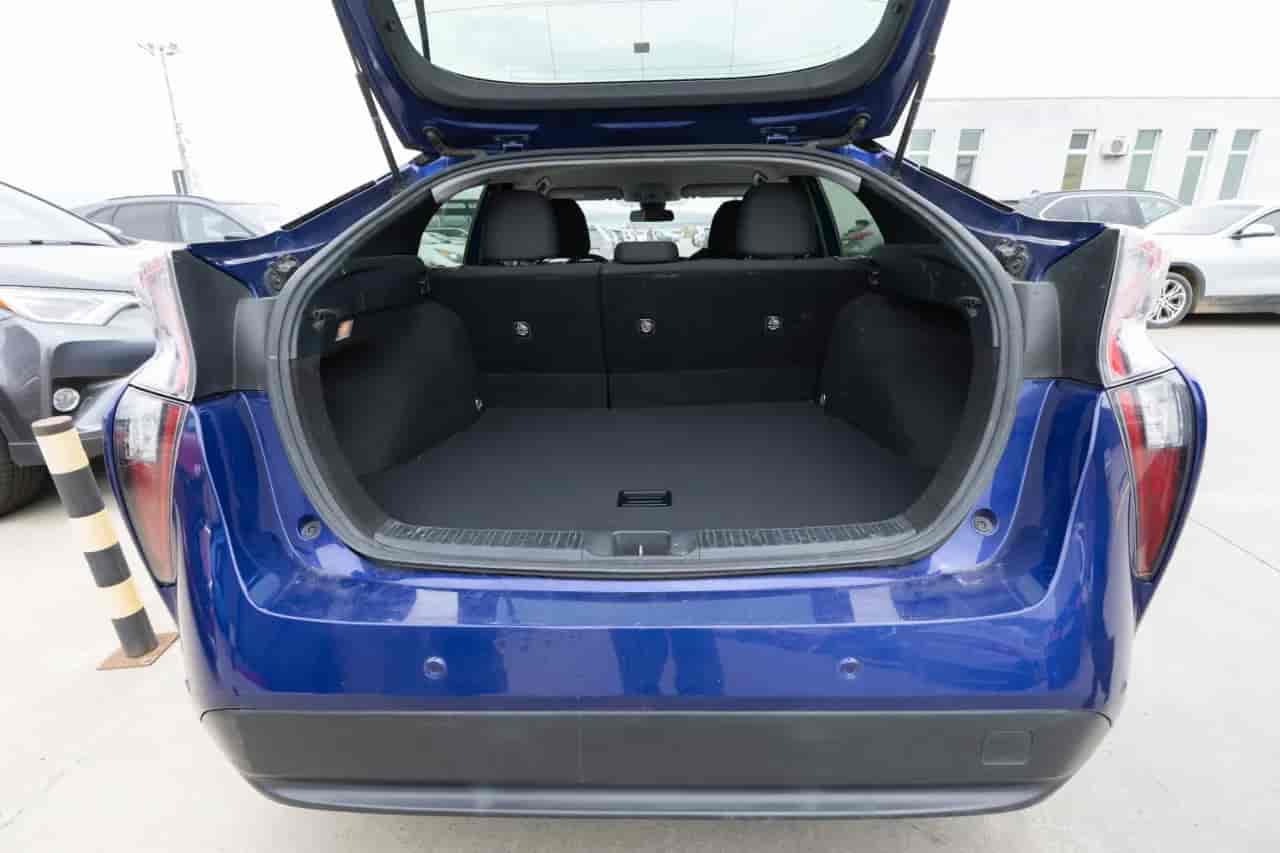 TOYOTA Prius - 7