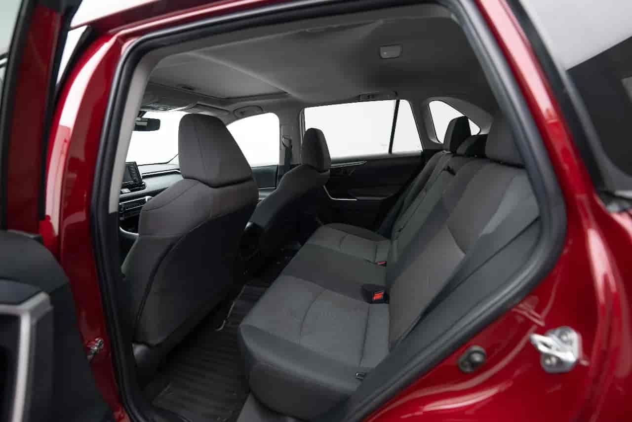 TOYOTA RAV4 - 8