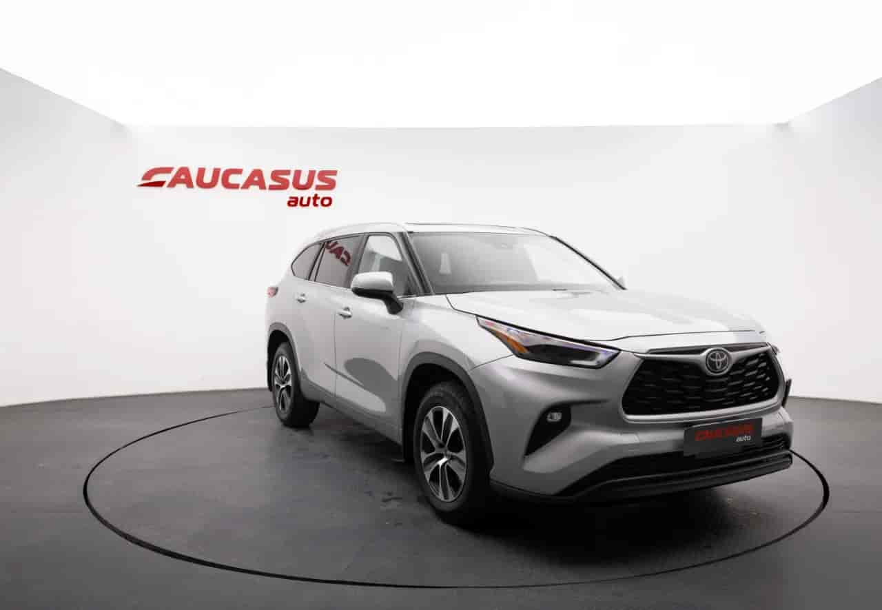 TOYOTA Highlander - 3