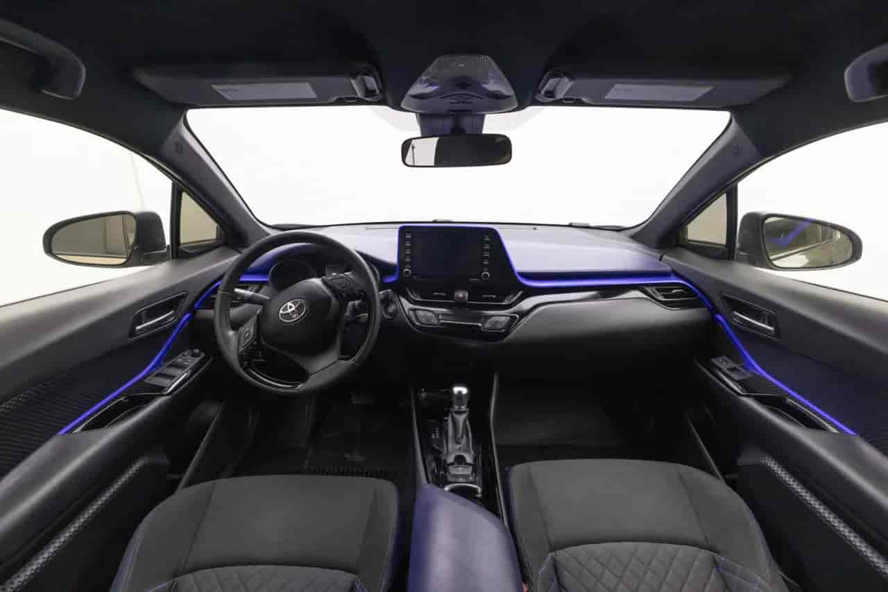 TOYOTA C-HR - 9