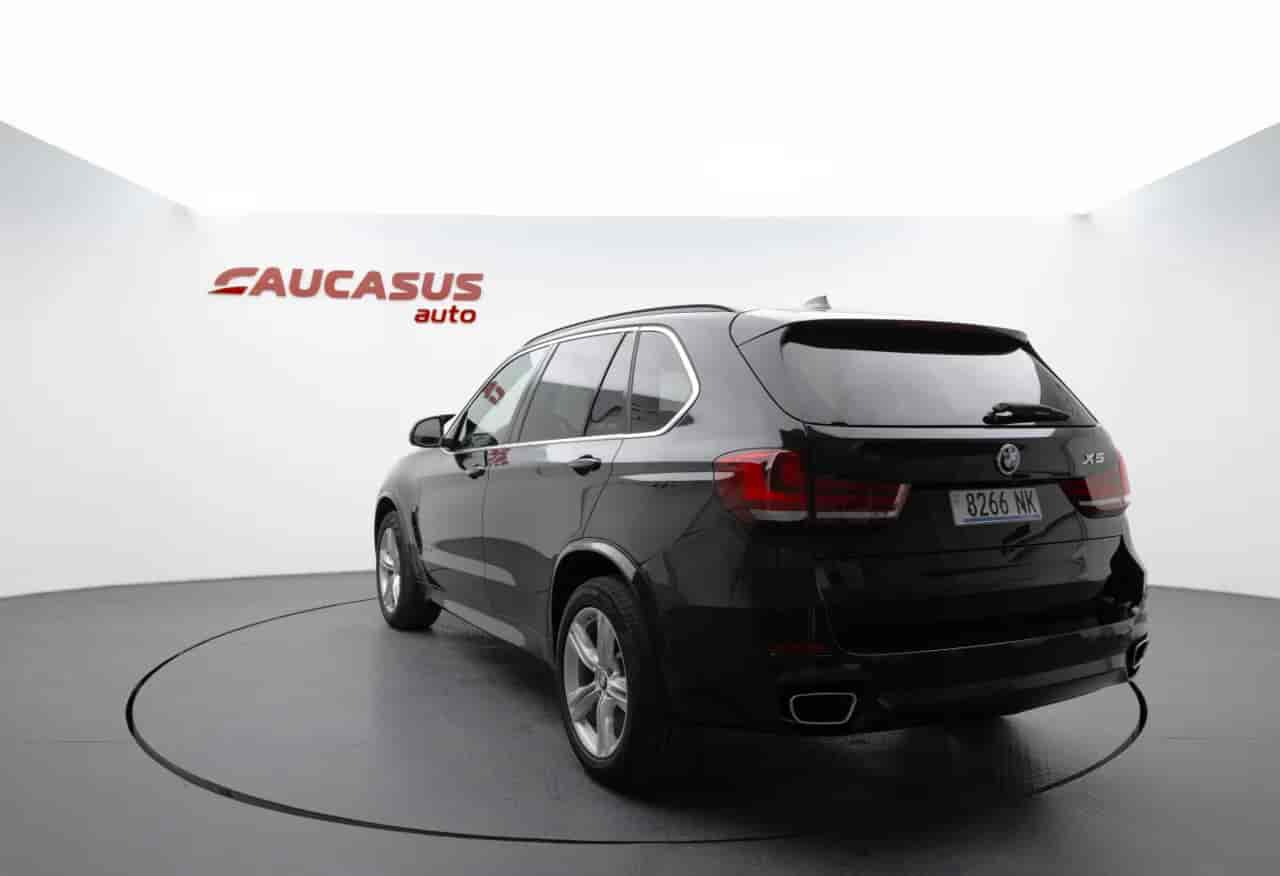 BMW X5 - 6