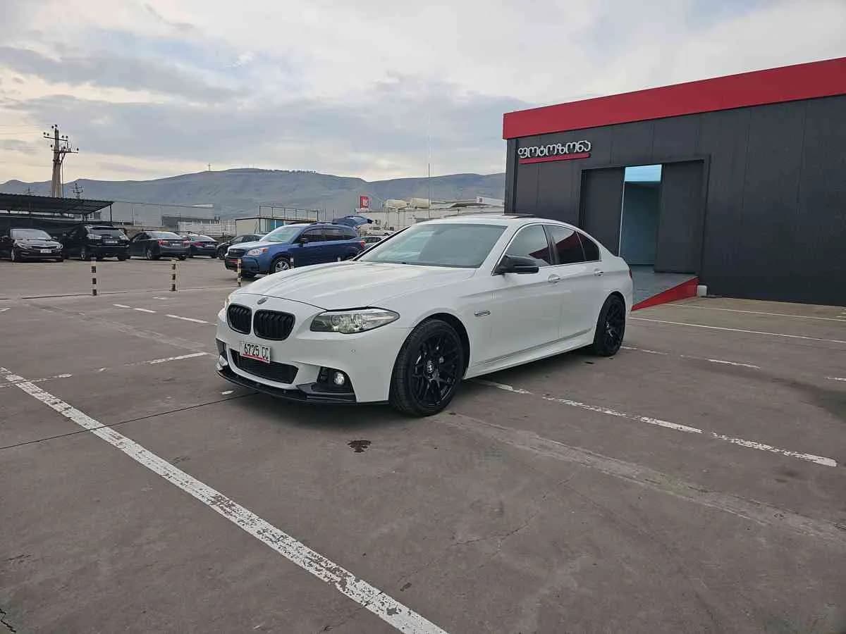 BMW 5-Series - 1