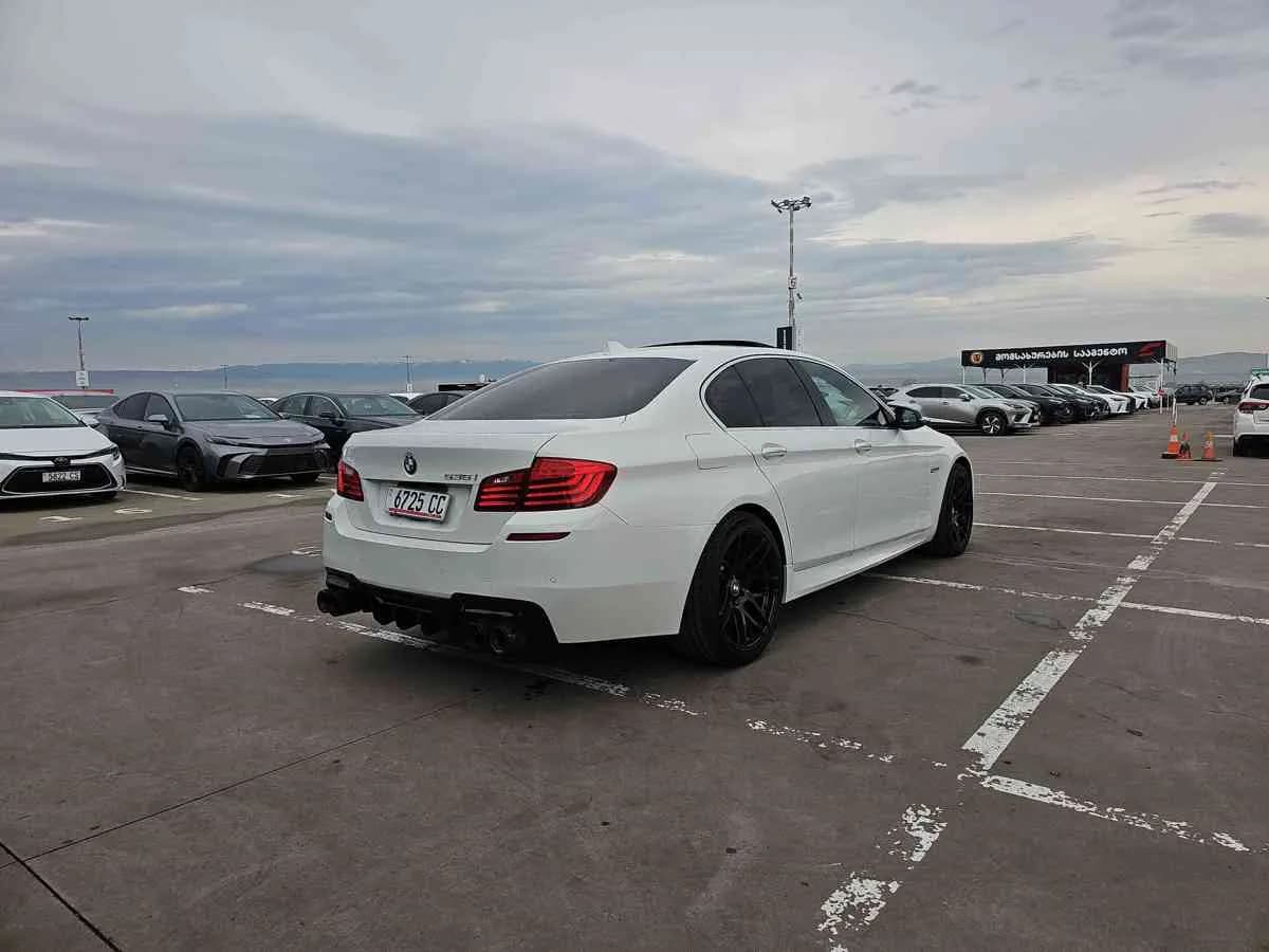 BMW 5-Series - 4