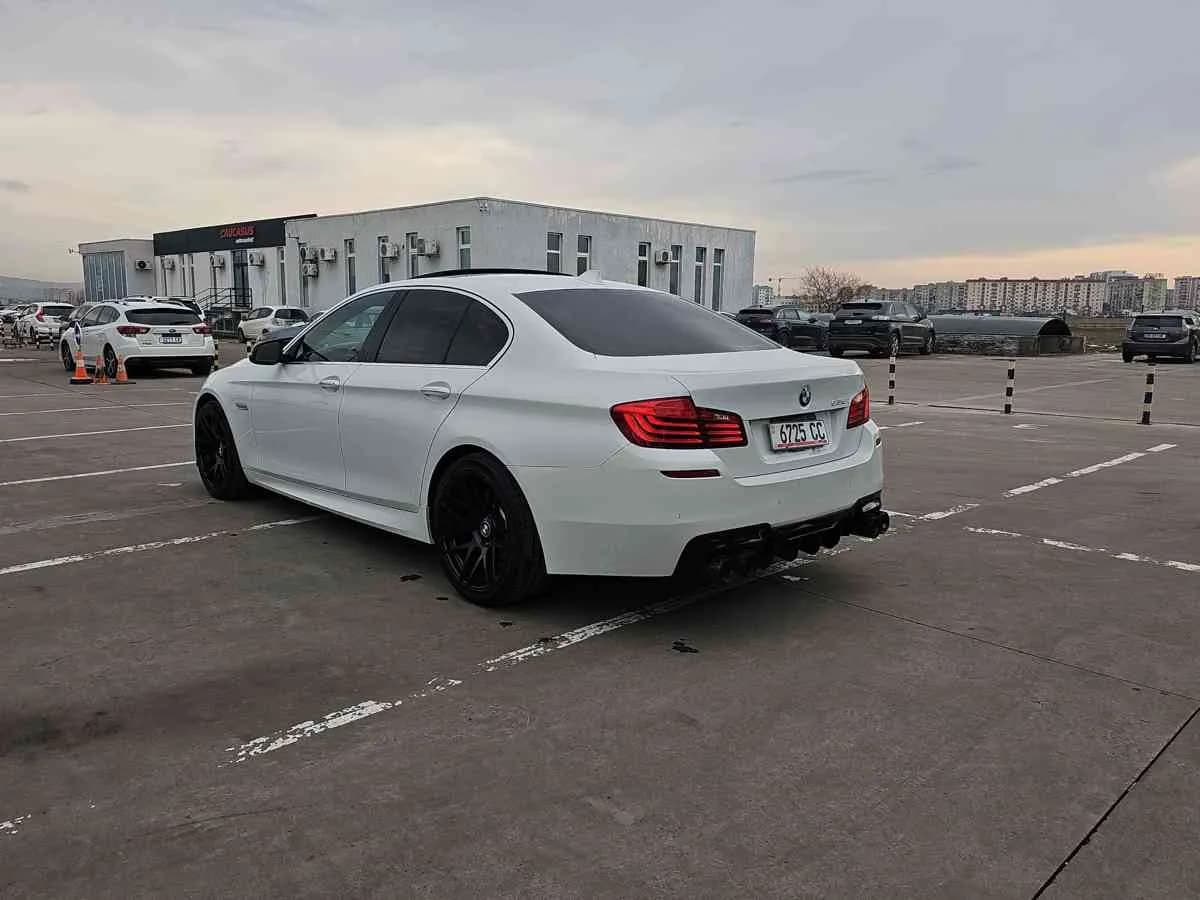 BMW 5-Series - 6