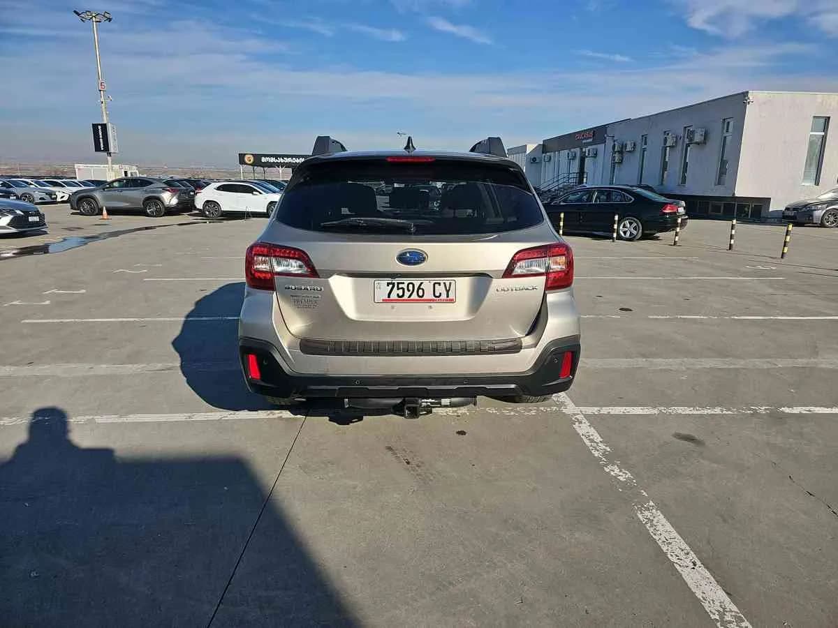 SUBARU Outback - 5
