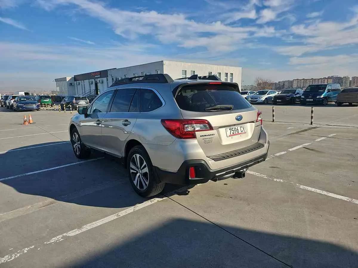 SUBARU Outback - 6