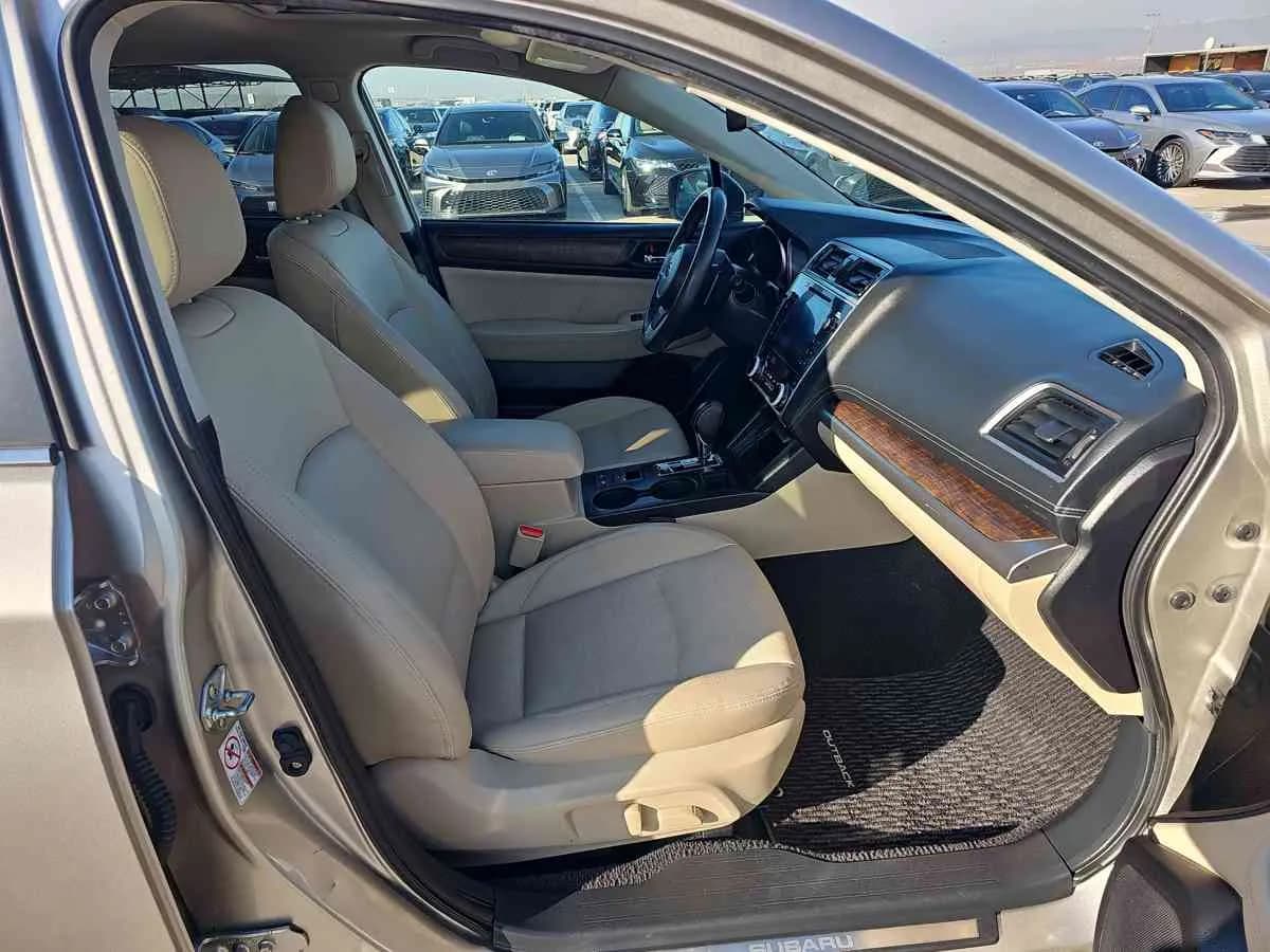 SUBARU Outback - 10