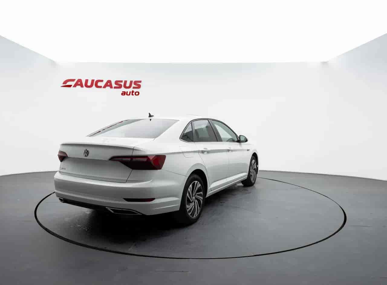 VOLKSWAGEN Jetta - 4