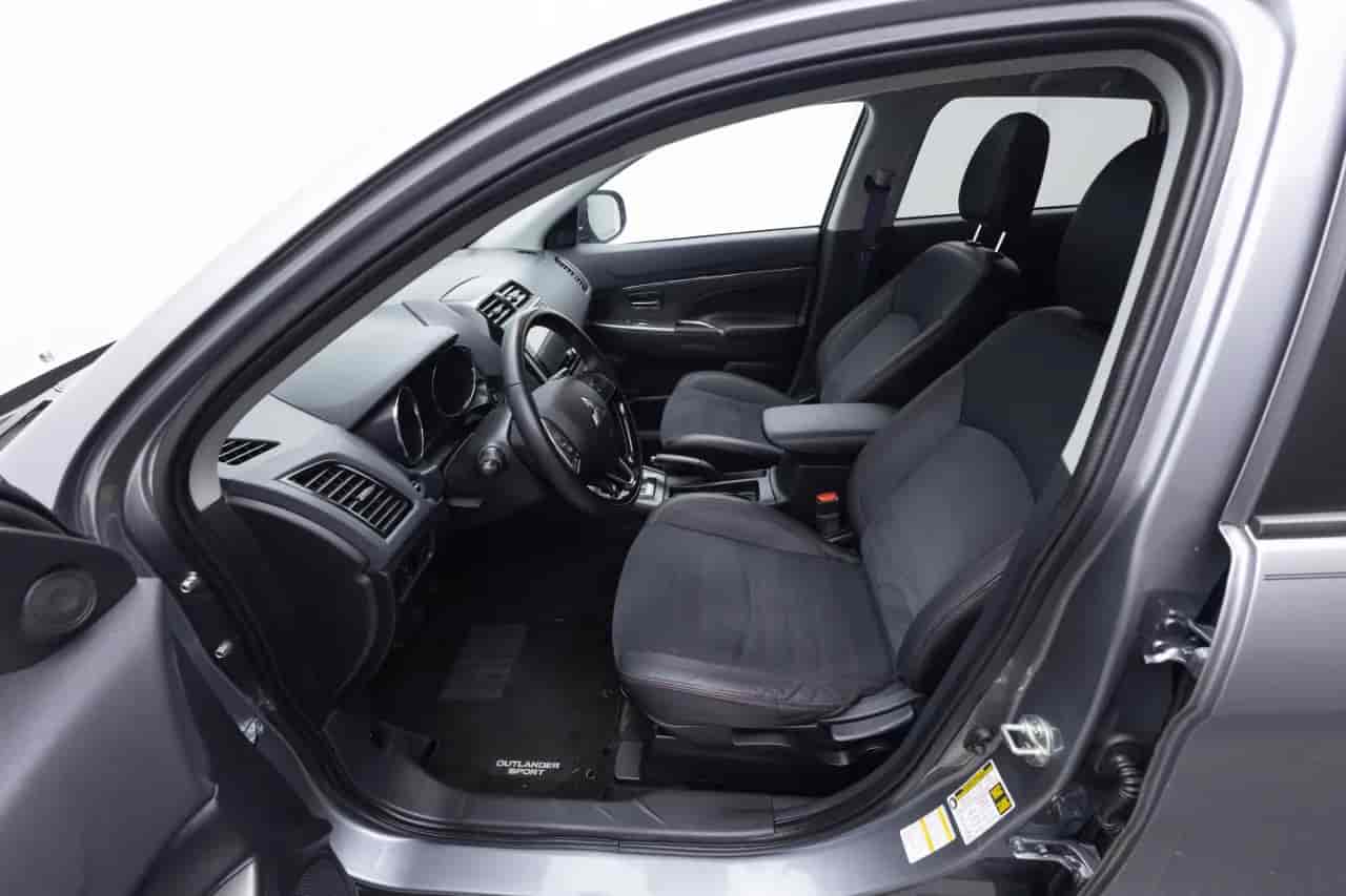 MITSUBISHI Outlander Sport - 10