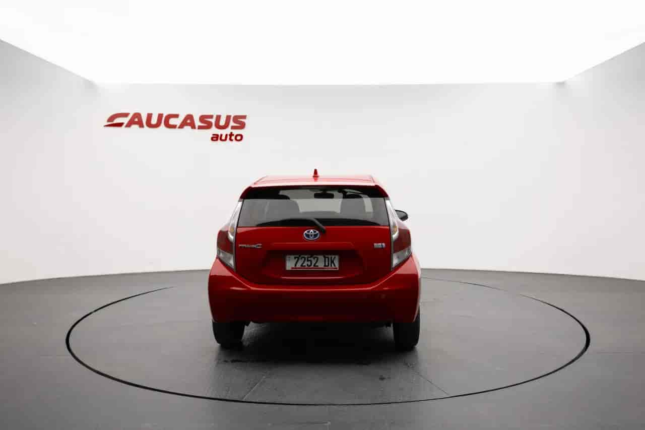 TOYOTA Prius - 5