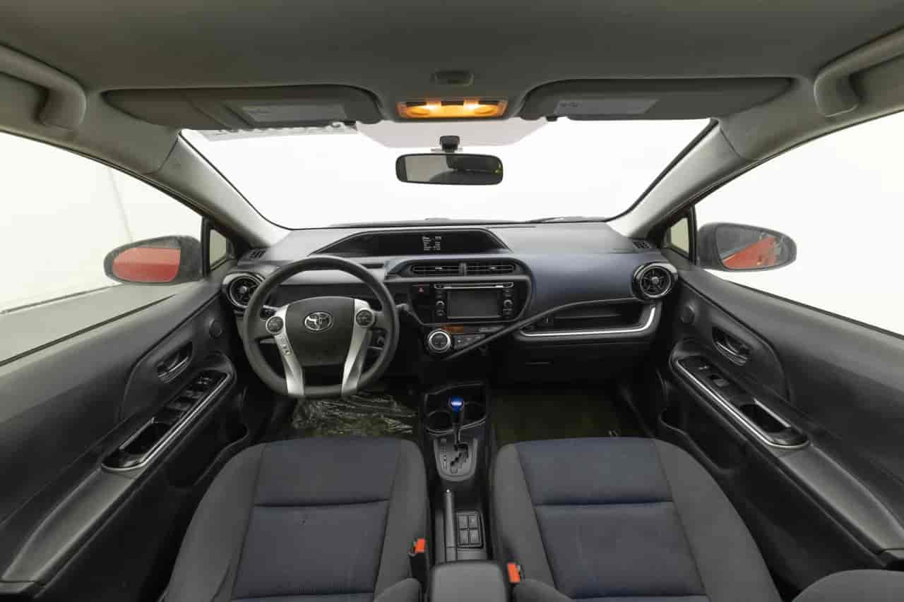 TOYOTA Prius - 9