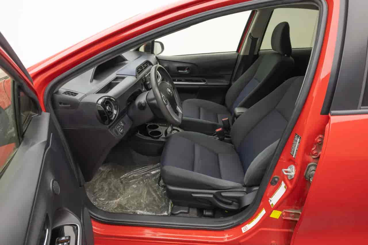 TOYOTA Prius - 10