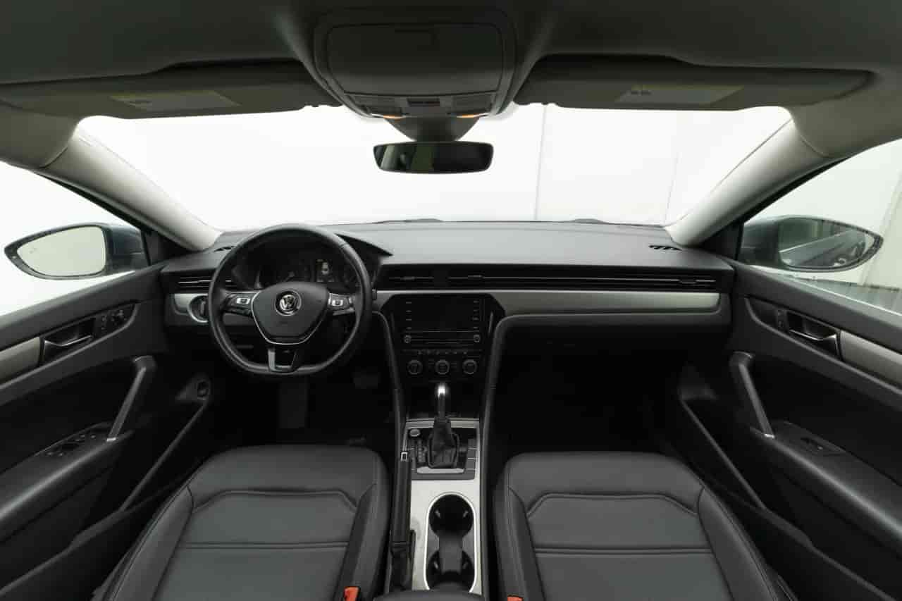 VOLKSWAGEN Passat - 7