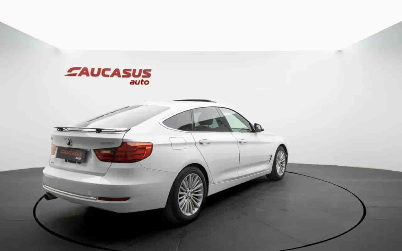 BMW 3-Series - 4