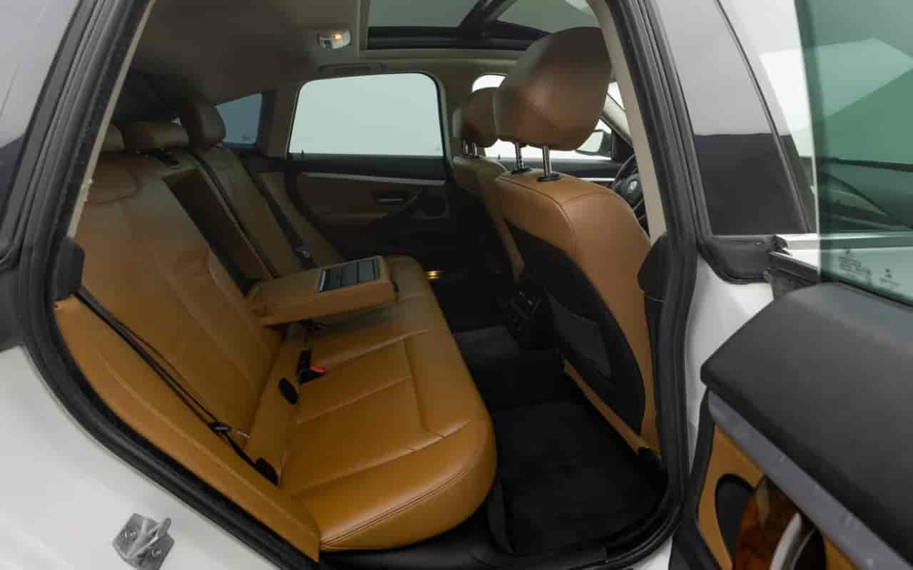 BMW 3-Series - 7
