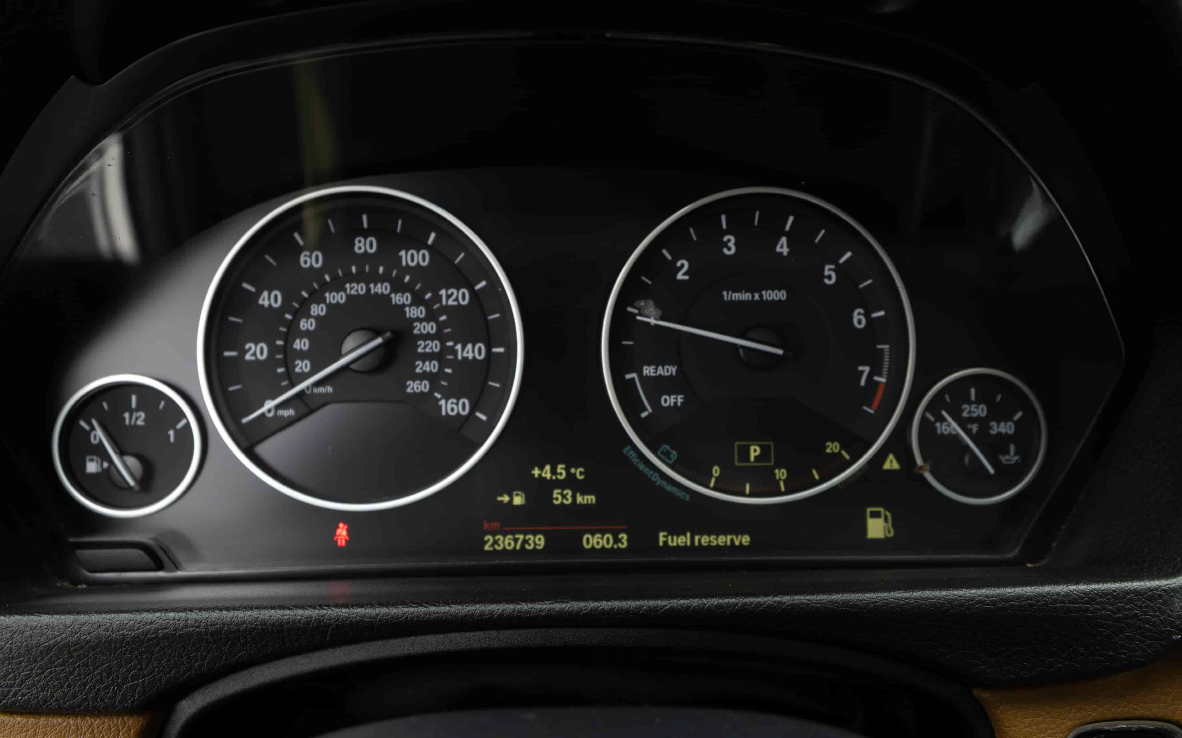 BMW 328i - 9
