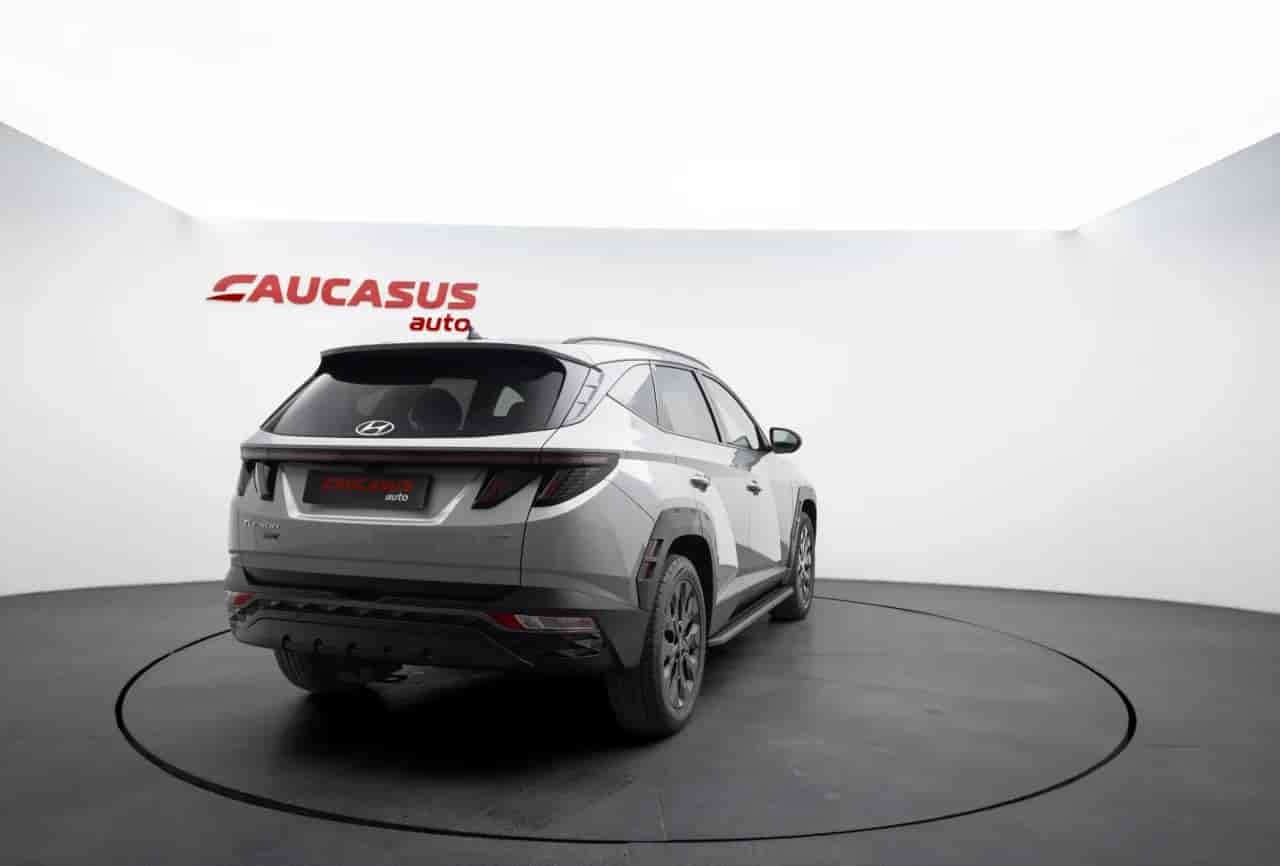 HYUNDAI Tucson - 4