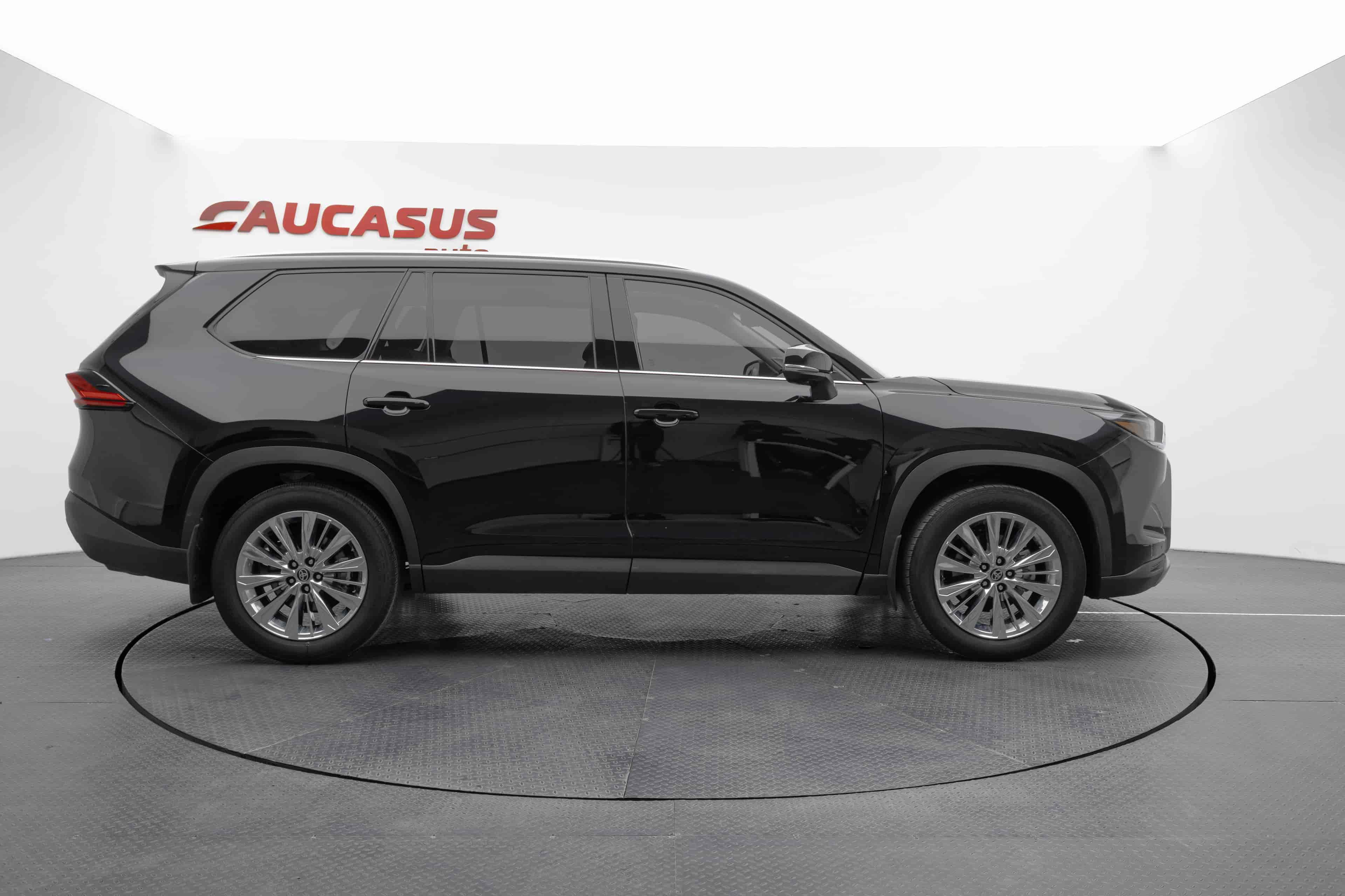 TOYOTA Grand Highlander - 4