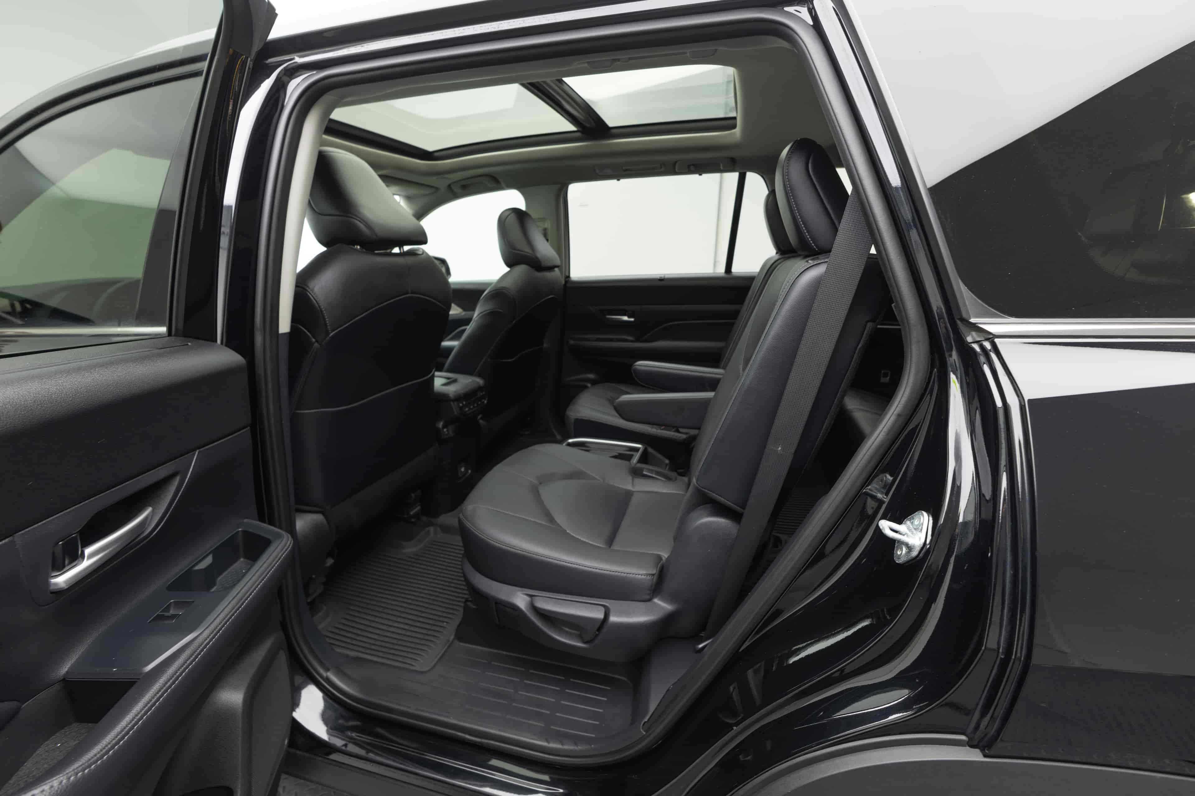TOYOTA Grand Highlander - 9