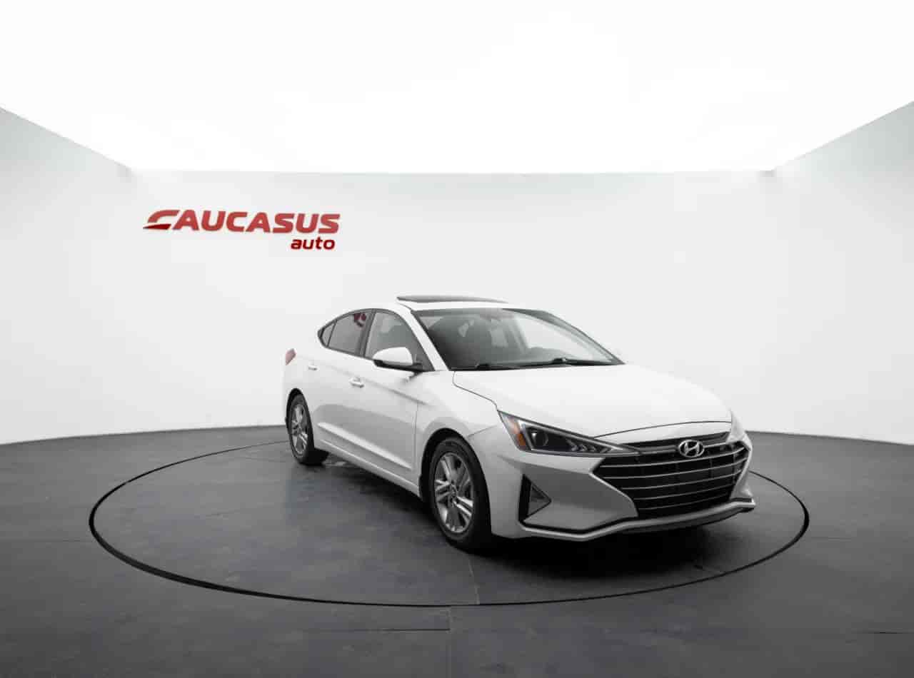 HYUNDAI Elantra - 3