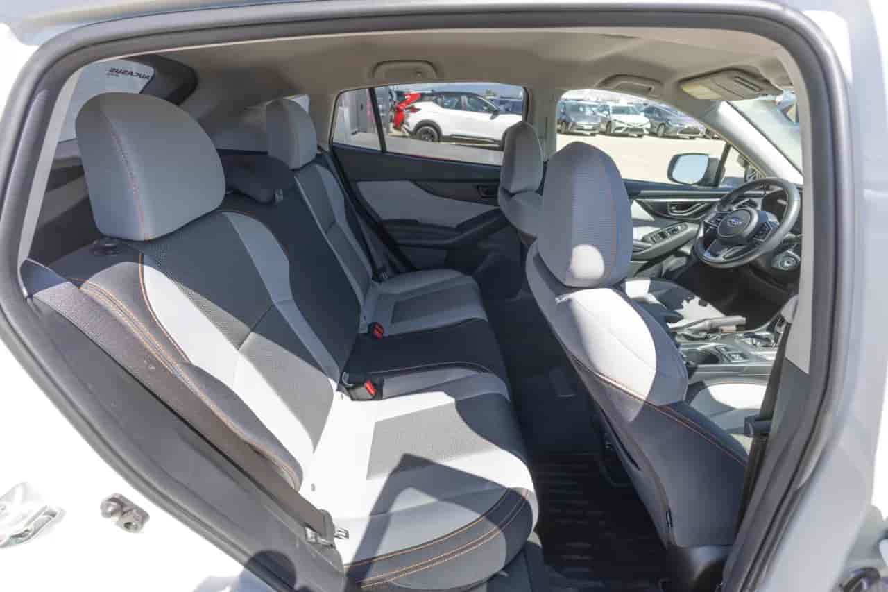 SUBARU Crosstrek - 8