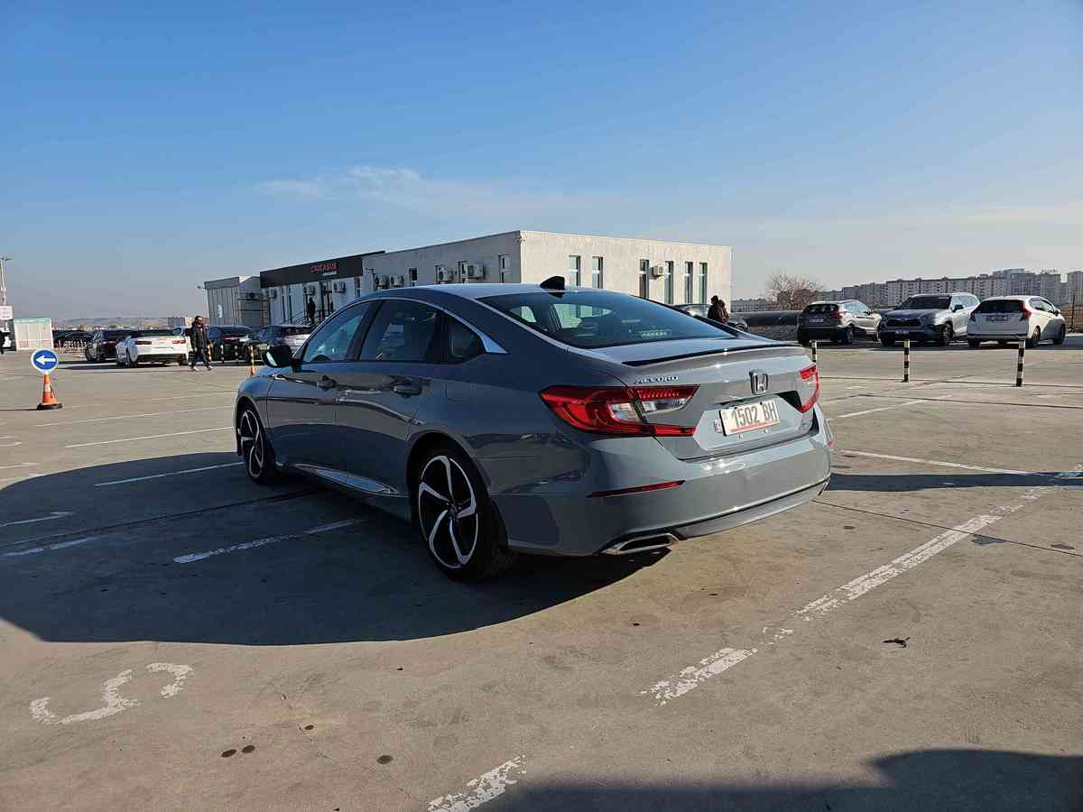 HONDA Accord - 6