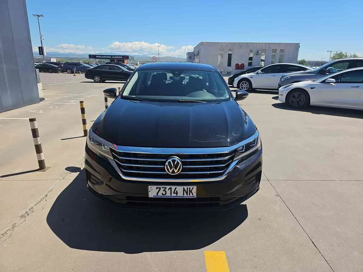 VOLKSWAGEN Passat - 2