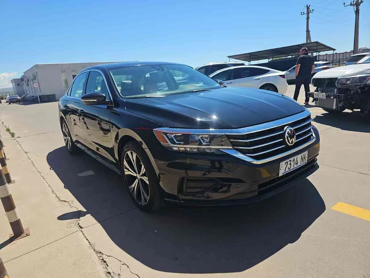 VOLKSWAGEN Passat - 3