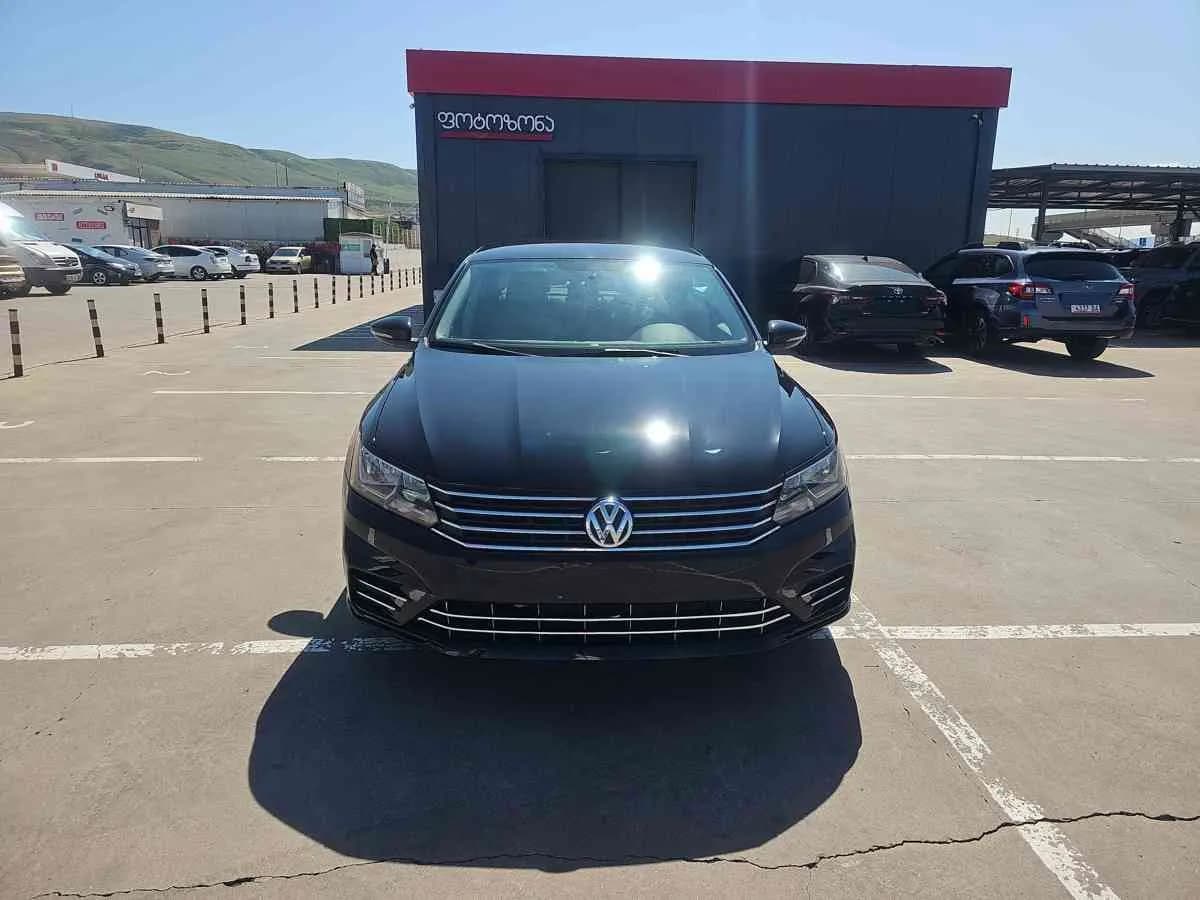 VOLKSWAGEN Passat - 2