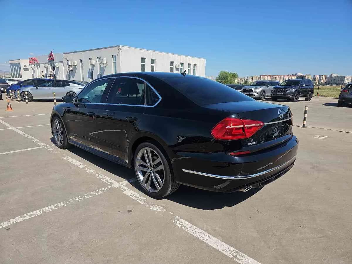 VOLKSWAGEN Passat - 6