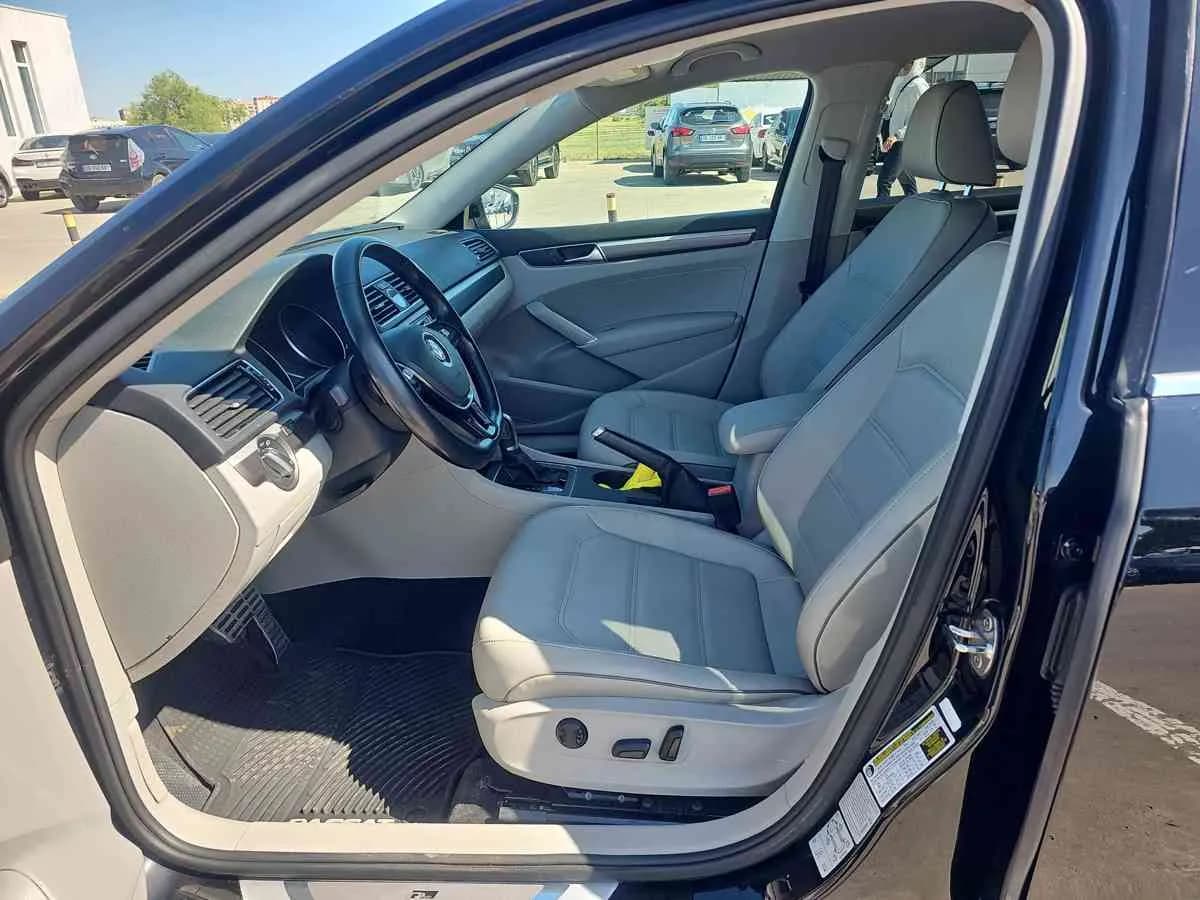 VOLKSWAGEN Passat - 9