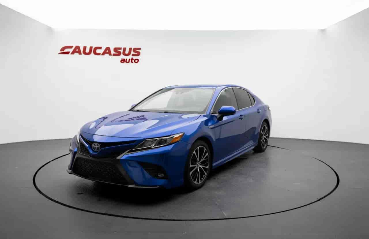 TOYOTA Camry - 1