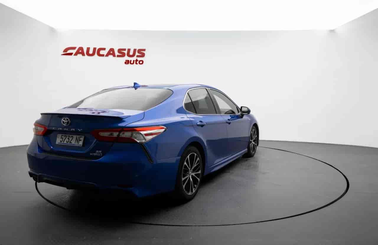 TOYOTA Camry - 4
