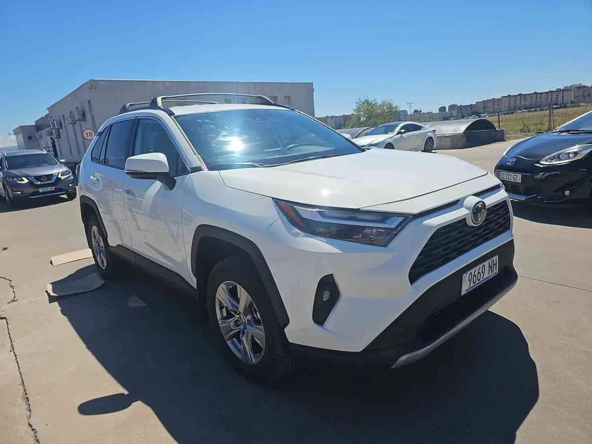 TOYOTA RAV4 - 3
