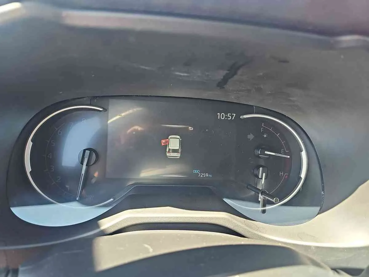 TOYOTA RAV4 - 10