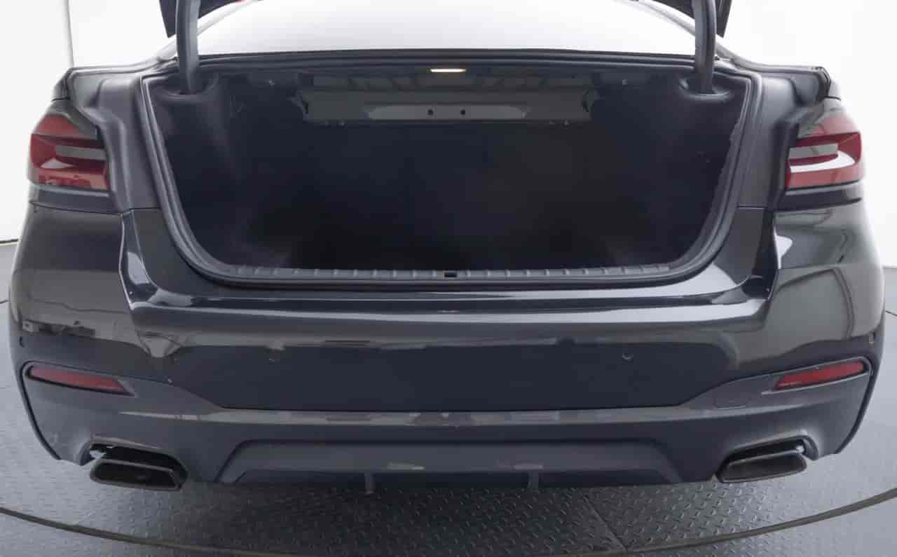 BMW 540i - 7