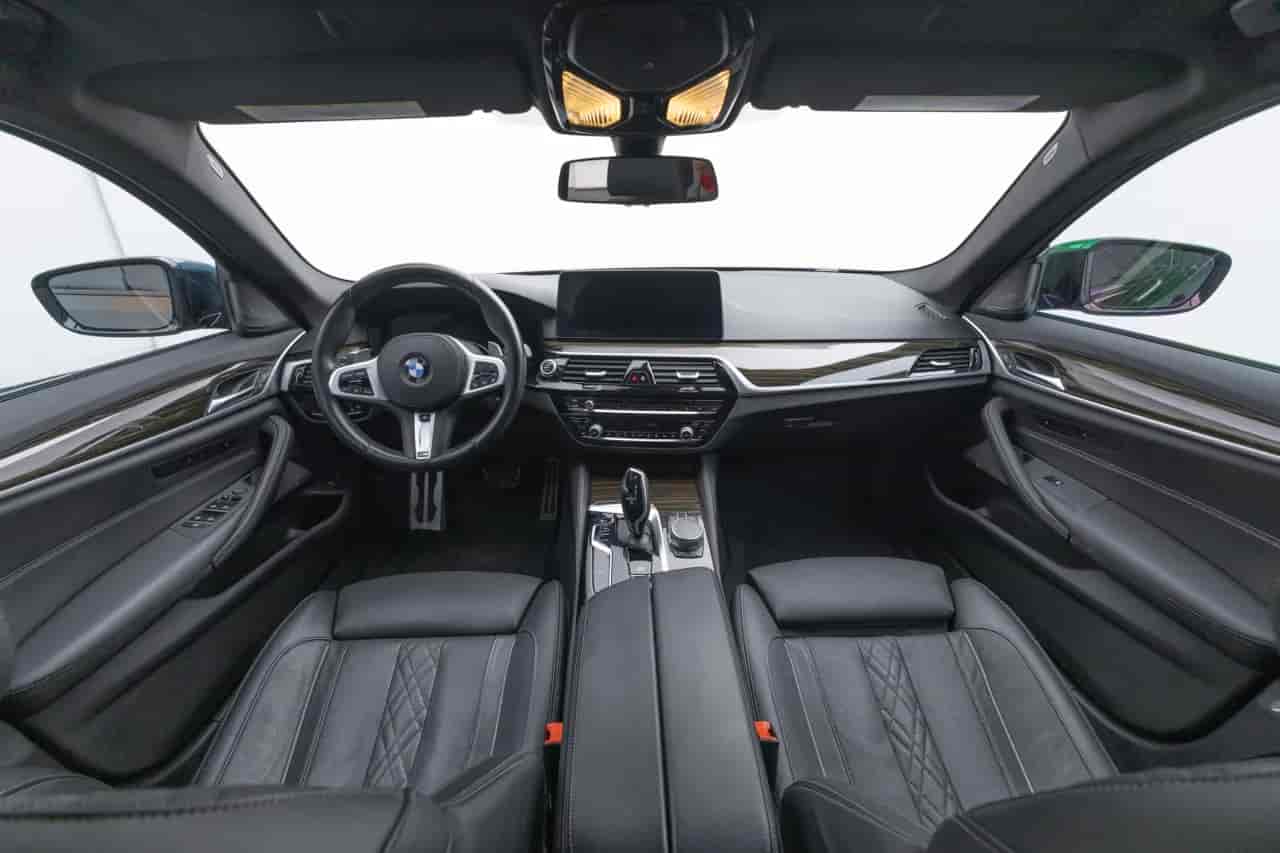 BMW 540i - 9