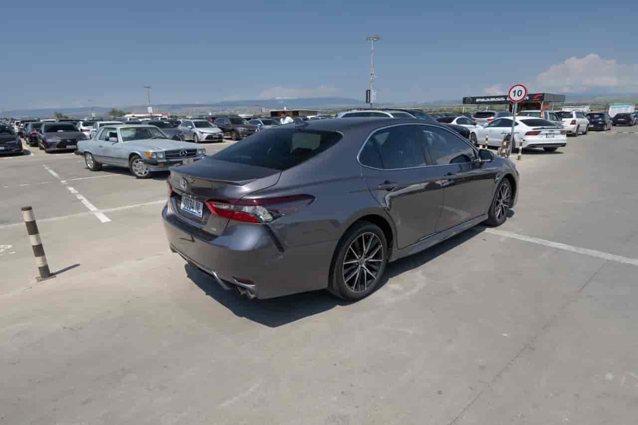 TOYOTA Camry - 4
