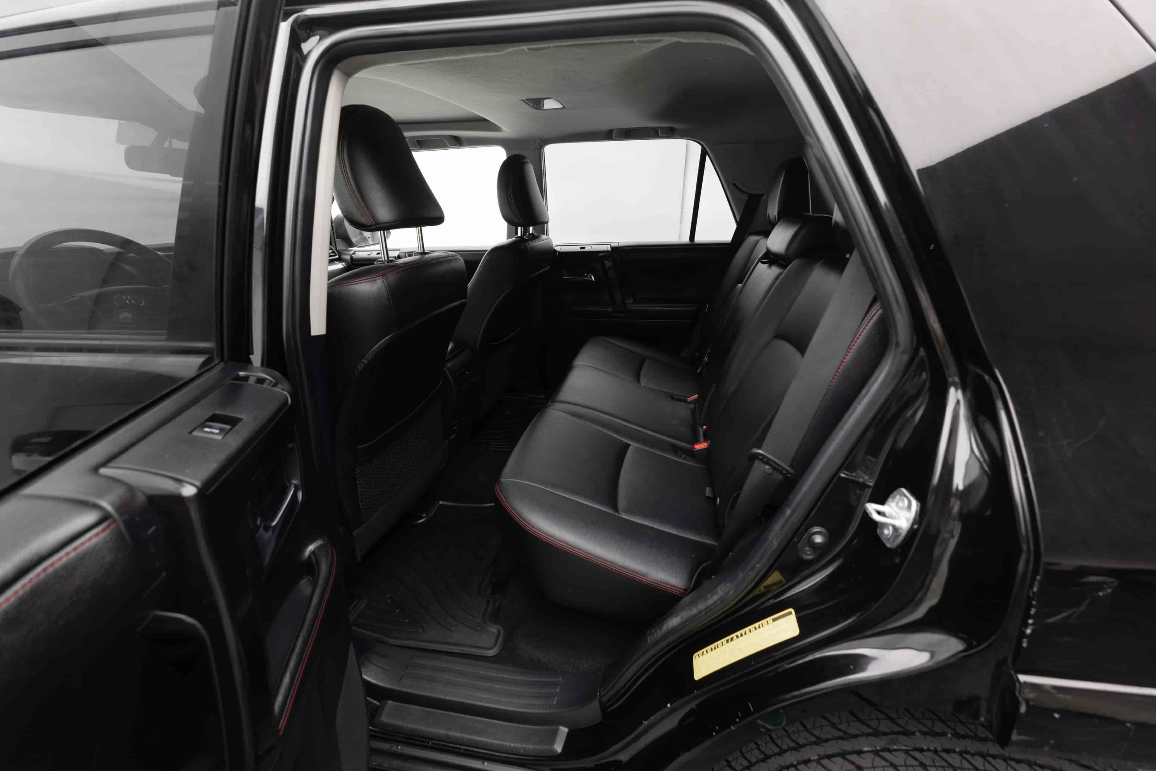 TOYOTA 4Runner - 8