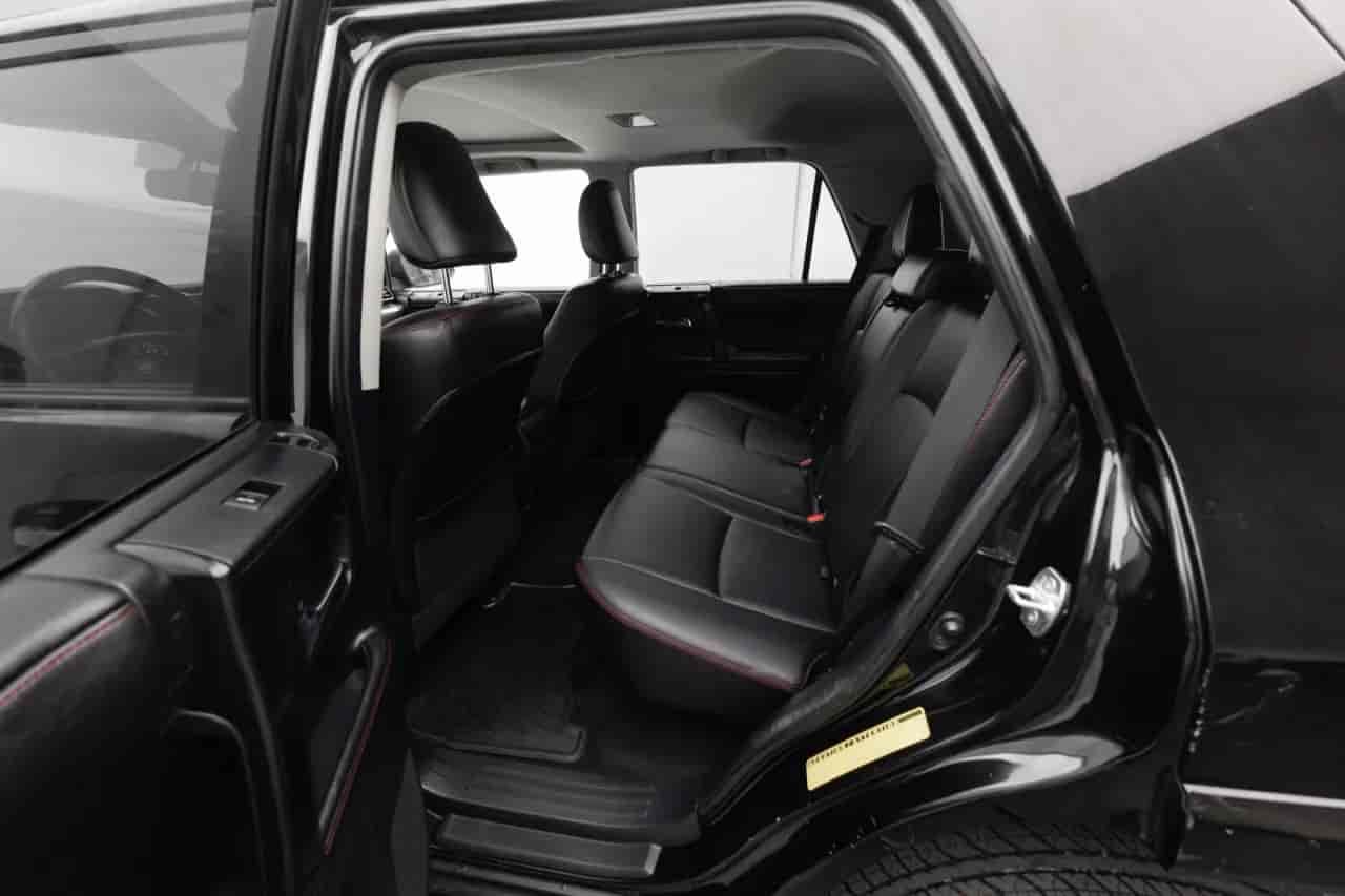 TOYOTA 4-Runner - 8