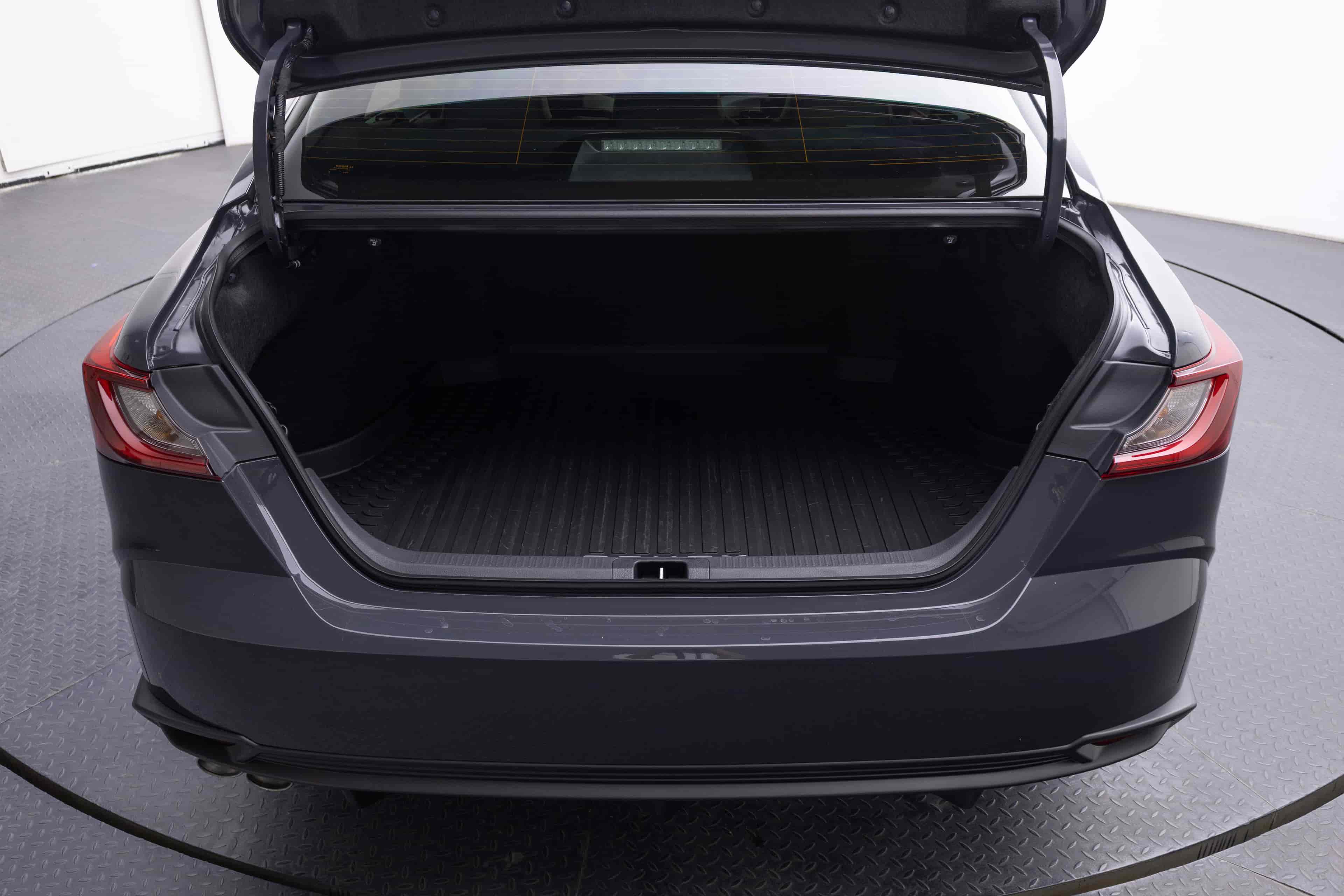 TOYOTA Camry - 7