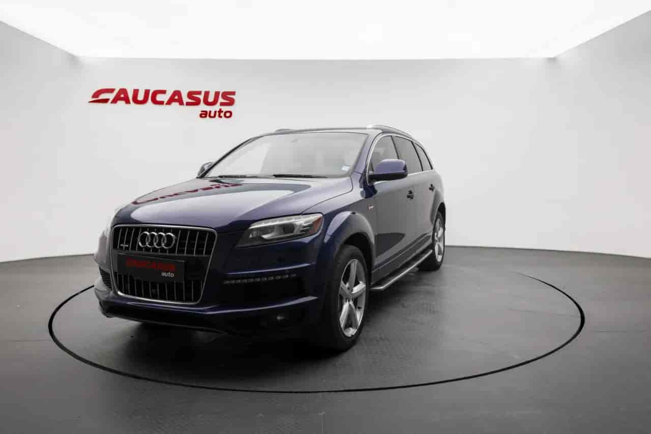 AUDI Q7 - 1