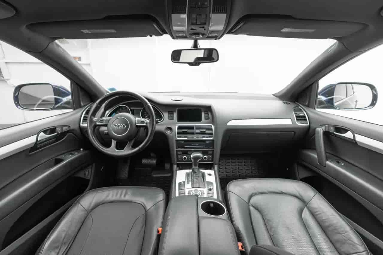AUDI Q7 - 9