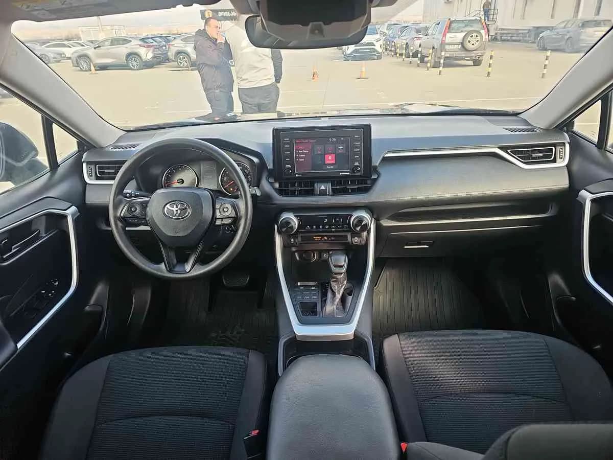 TOYOTA RAV4 - 6