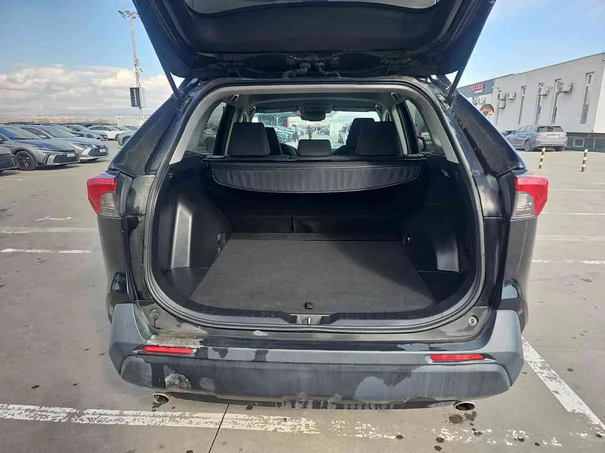 TOYOTA RAV4 - 10