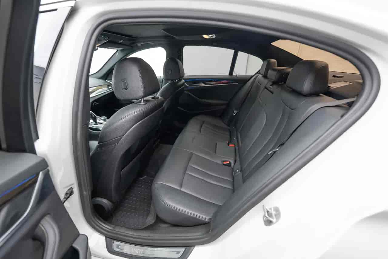 BMW 530i - 8