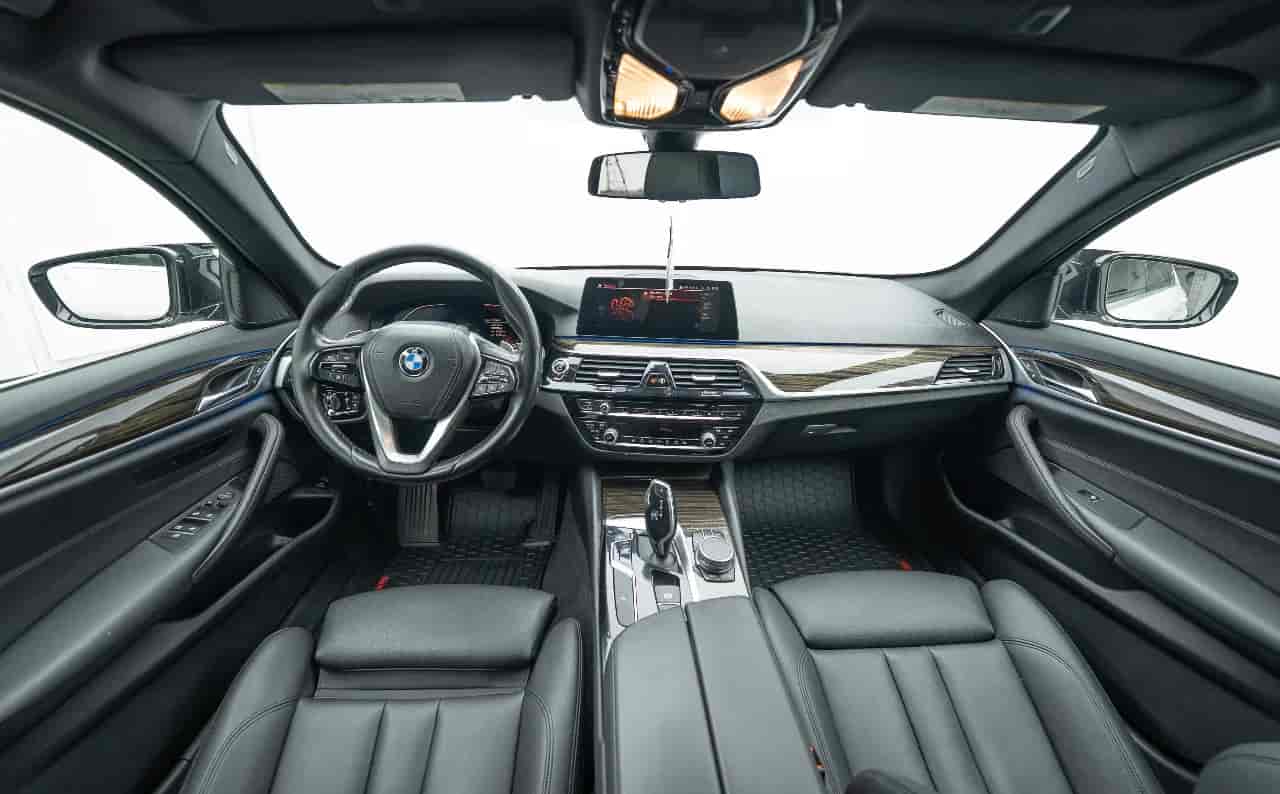 BMW 530i - 9